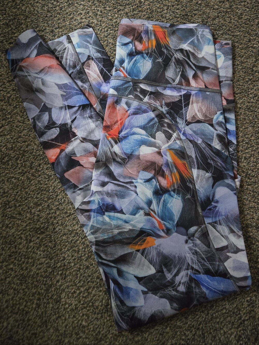 LULULEMOM Fast & Free HR Tight in Lumi Floral